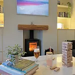 Hovera Windermere